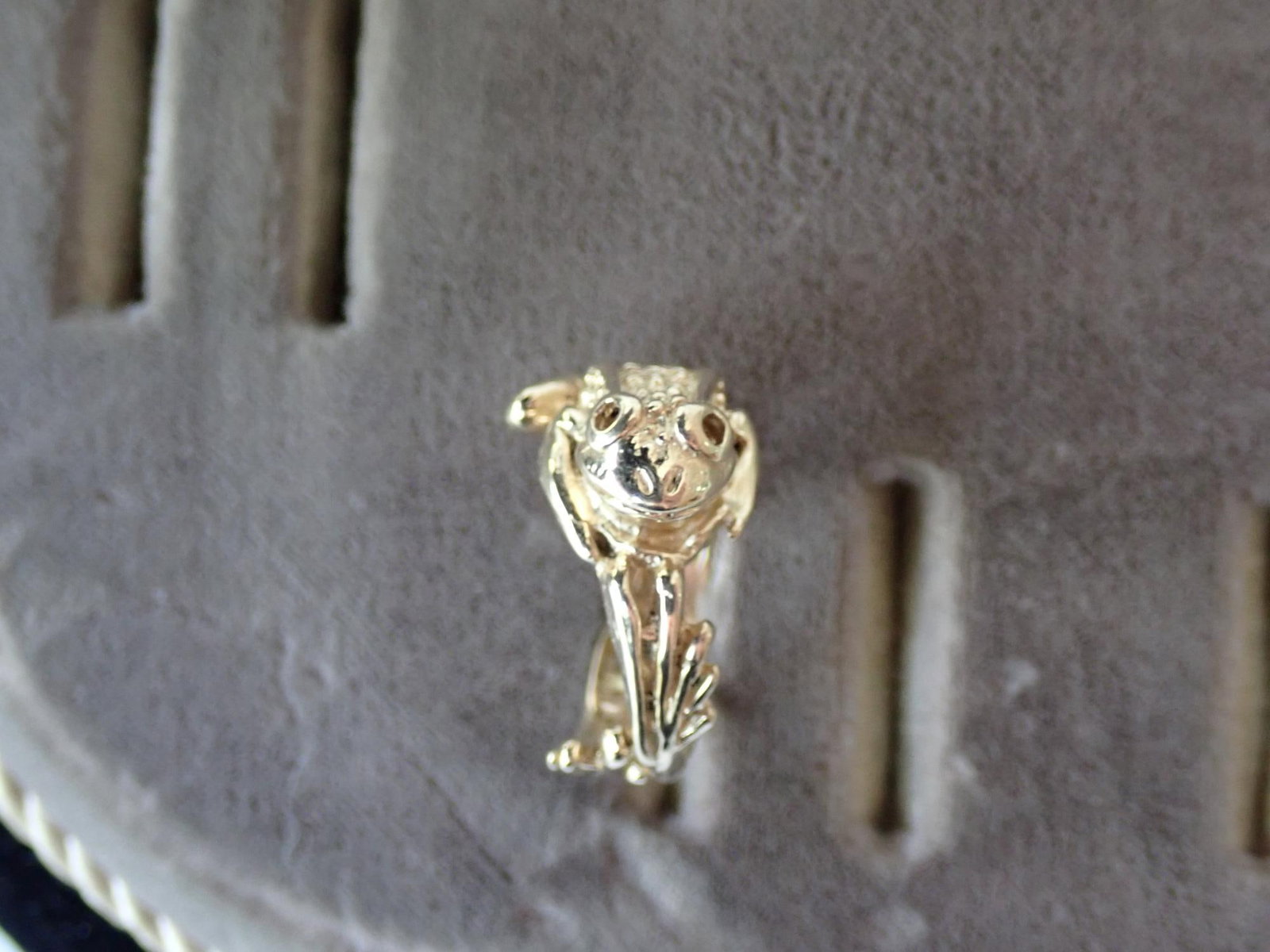 14K Gold Frog Ring - 4