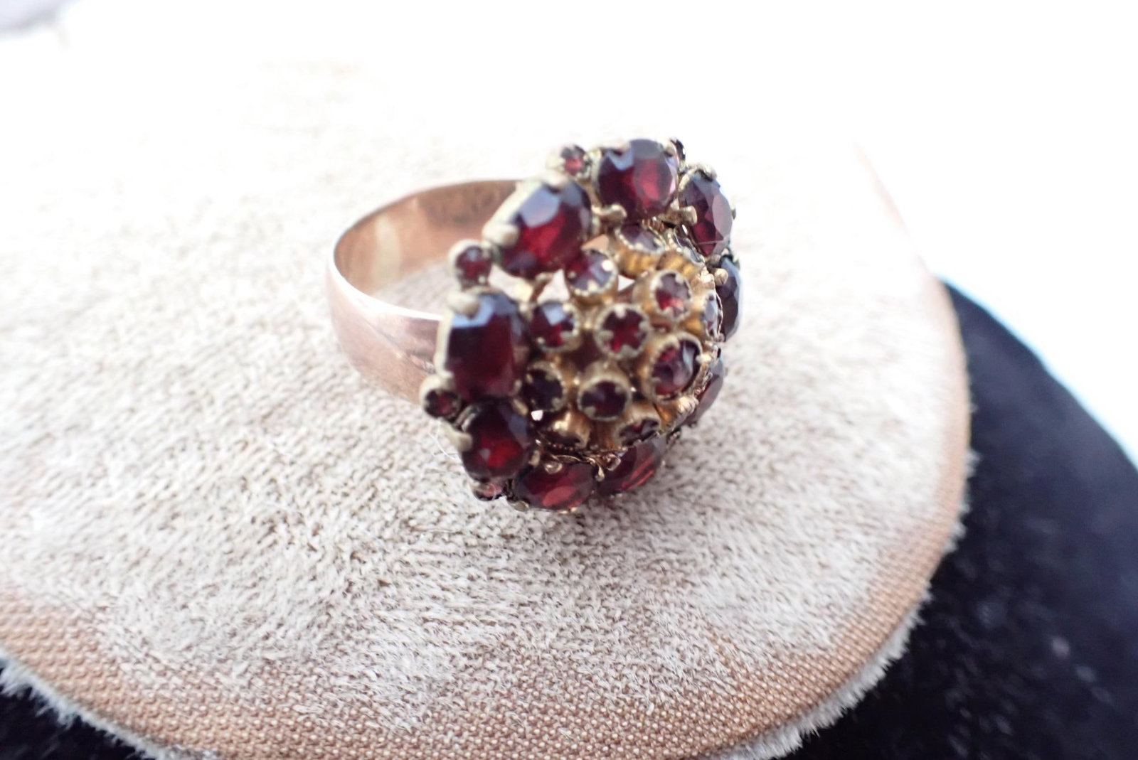 10K GWB Ring with Garnet - 3