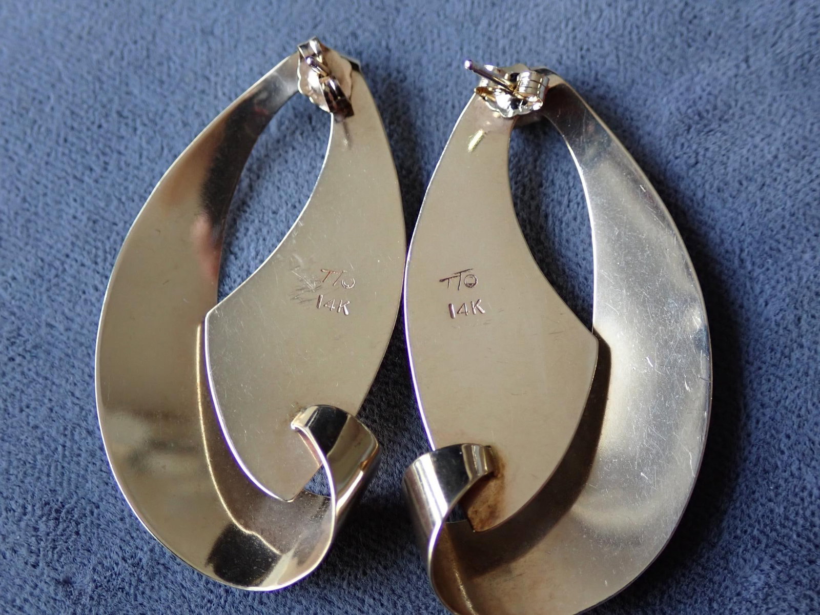 14K Gold Earrings Signed TTO - 5