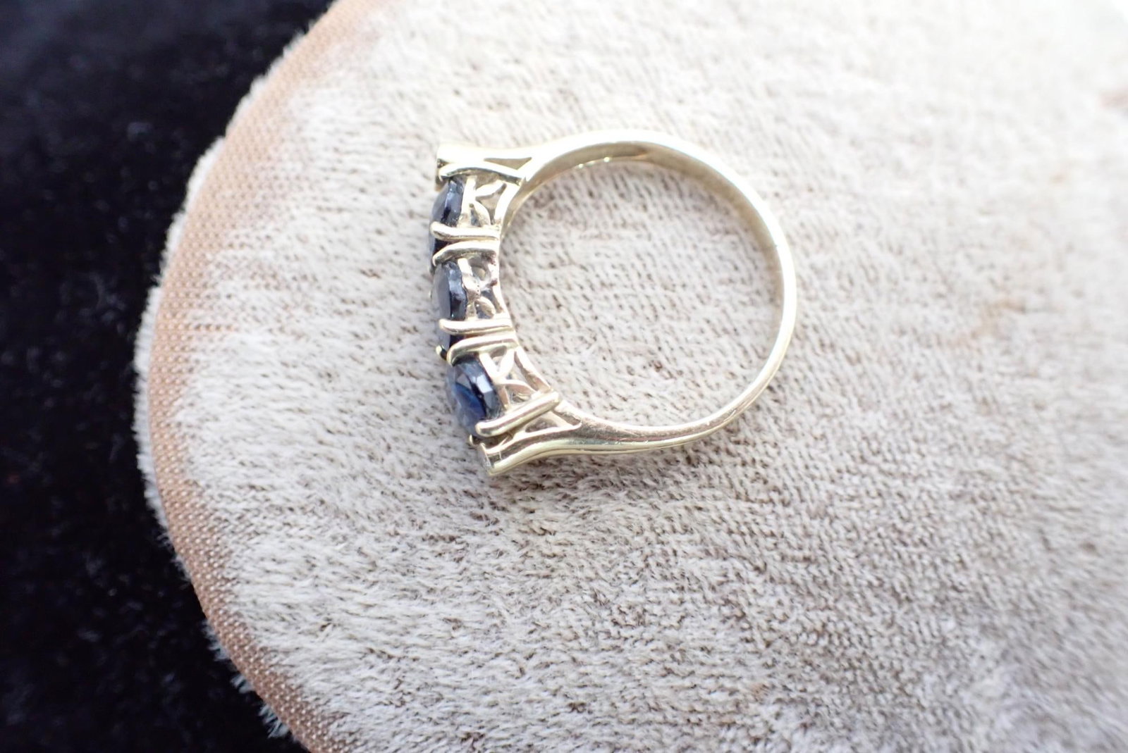 18K Sapphire and Diamond Ring - 3