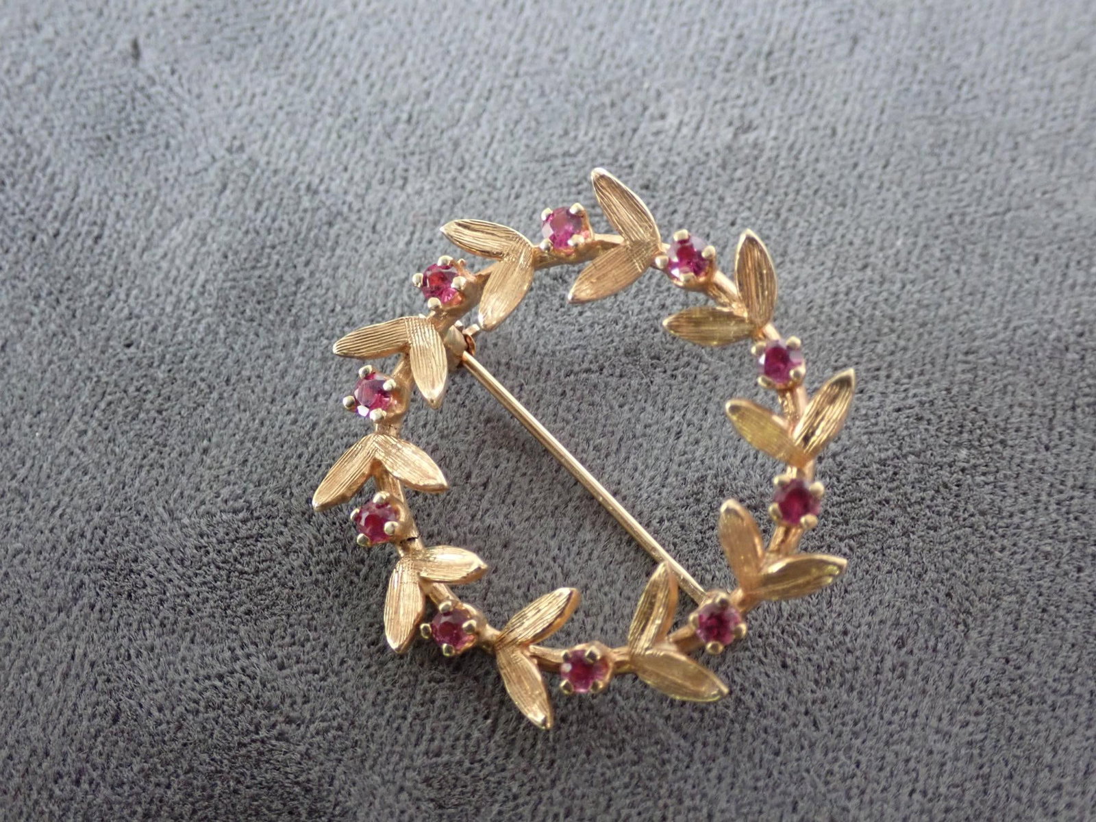 14K with Pink Tourmaline Pin: 5.4 Grams
