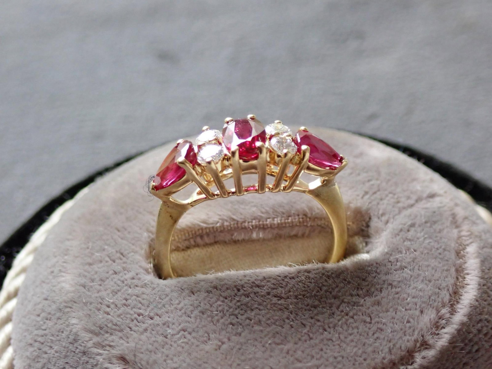 Ruby & Diamond 18K Ring - 4