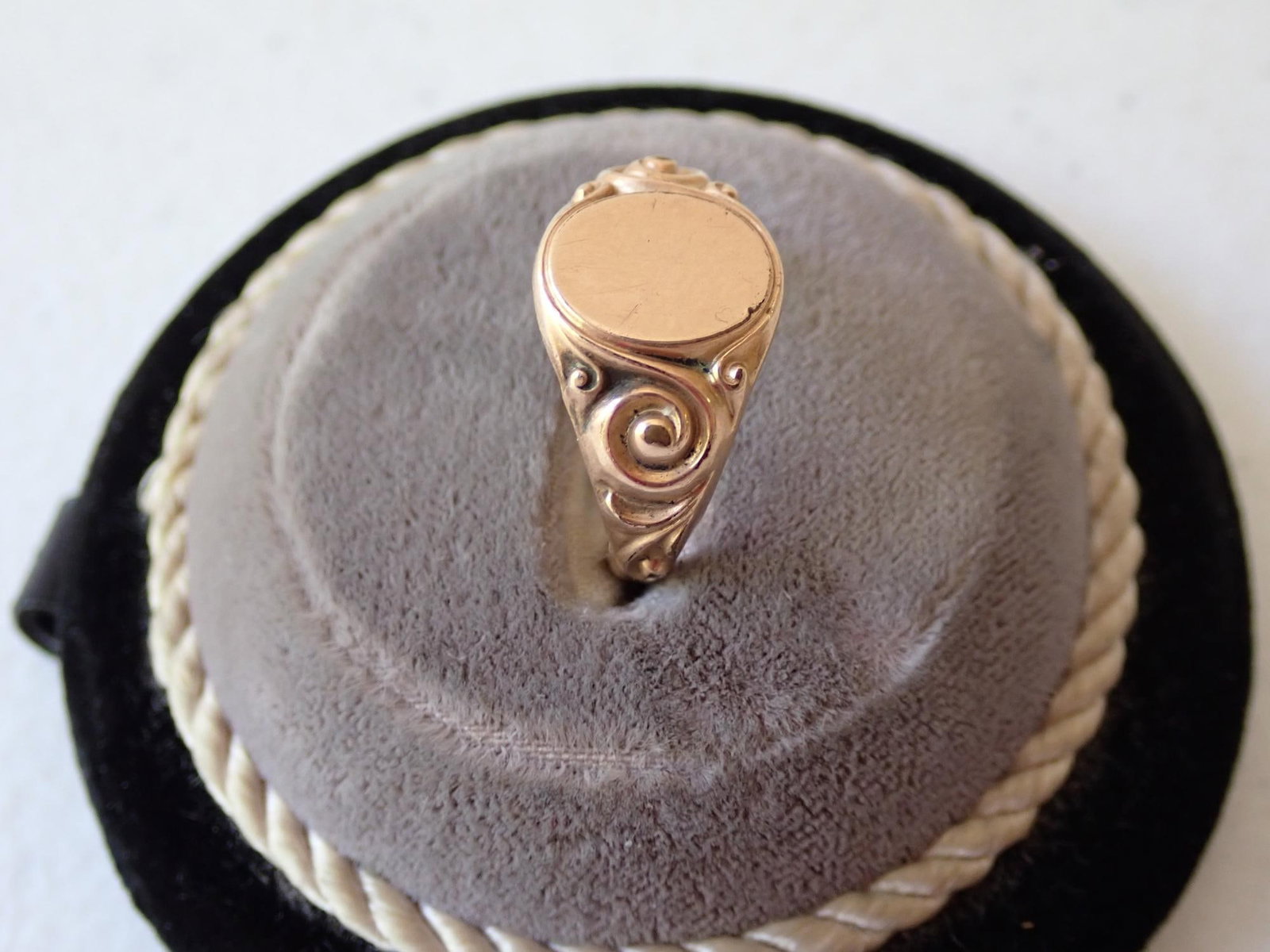 Gold Signet Ring - 4