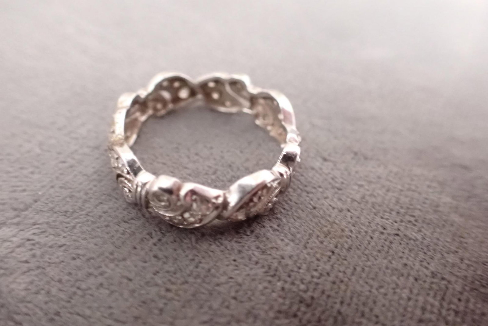 Platinum and Diamond Band: 4.4 Grams - Size will be added
