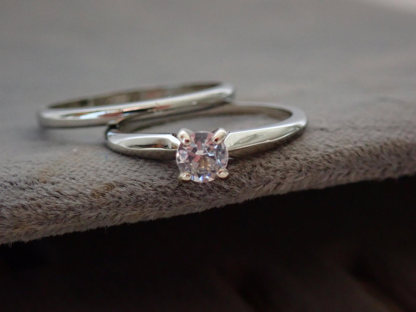 18K White Gold Diamond Ring & Band: Inscribed. Diamond Ring Size 5 1/4. Band Size 7 1/2. 4.3 mm 18K - 3.7 Grams
