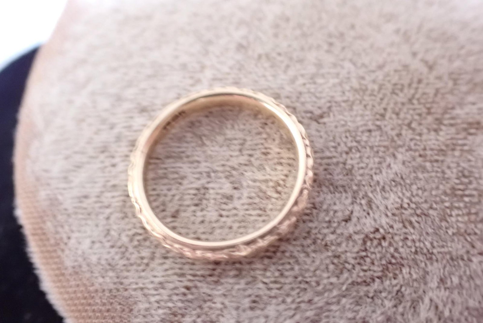 18K Ring Ornate Design - 6