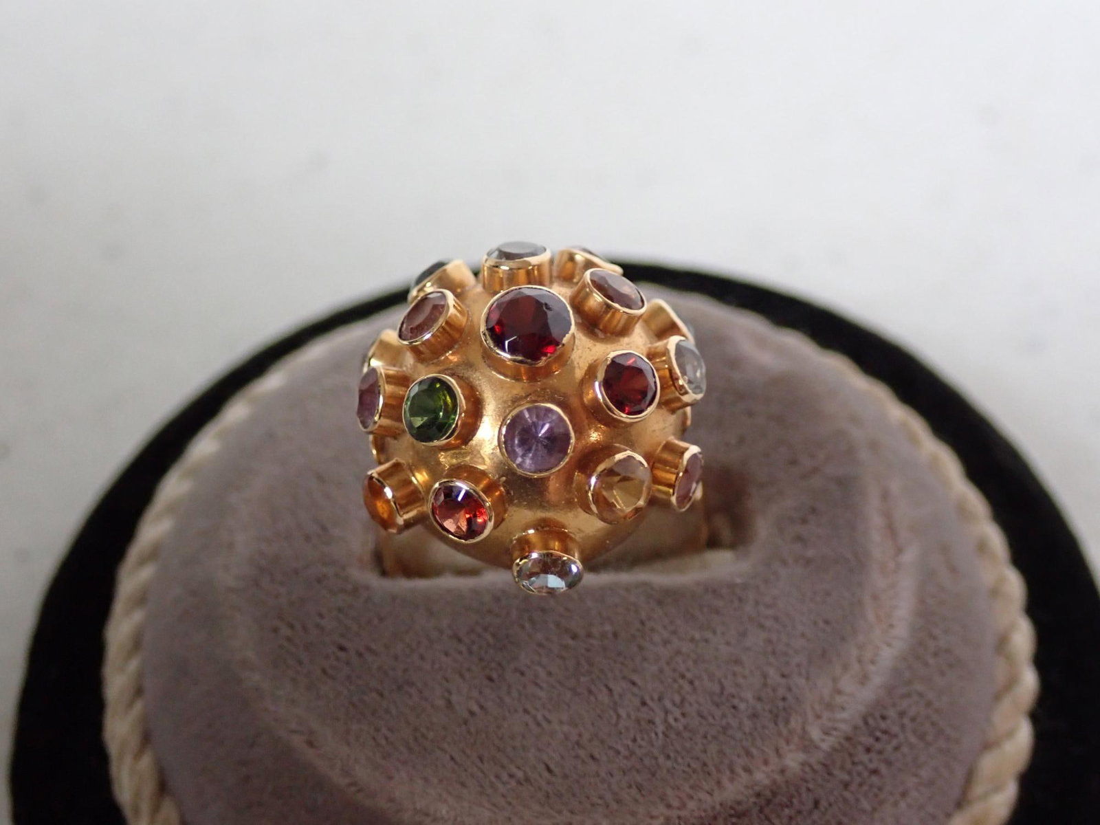 18K Gold Gem Set Sputnik Ring H. Stern: Size 7 3/4. Synthetic Stones - 3.8 Grams