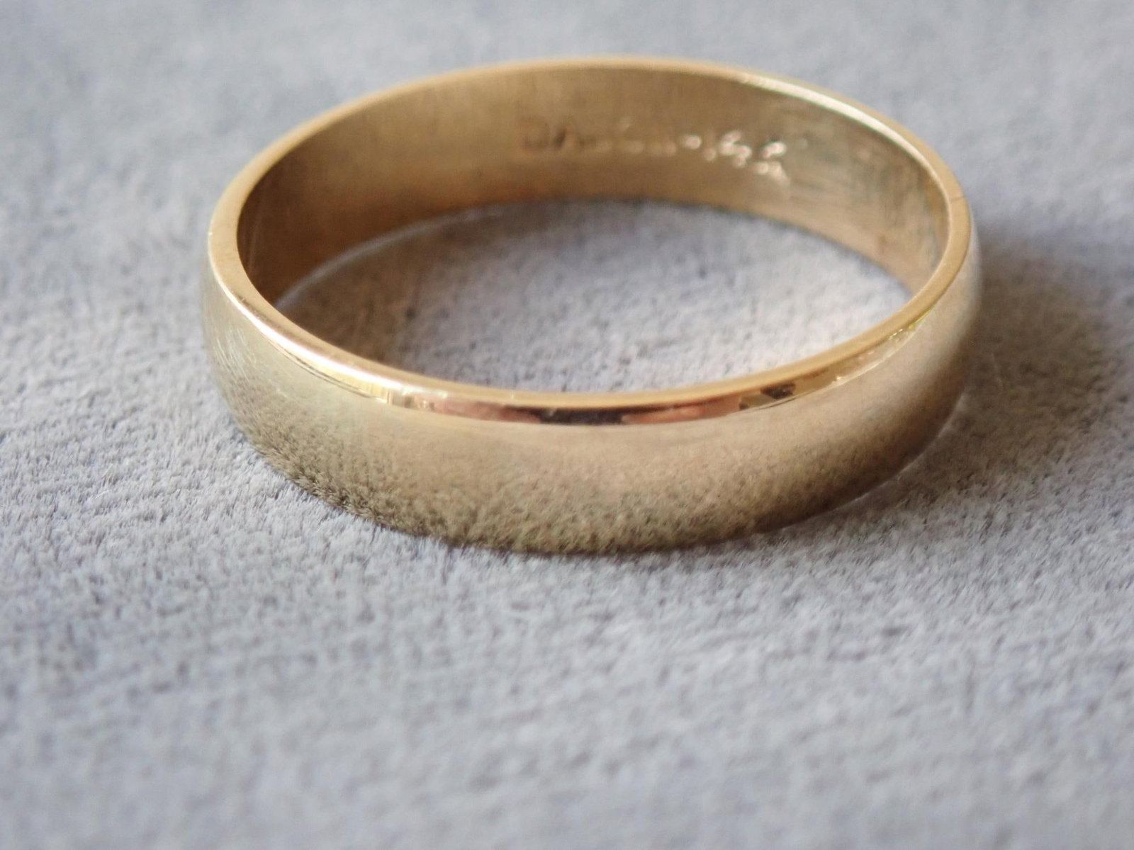 14K Gold Band - Dason: Size 10 3/4 - 4.2 Grams
