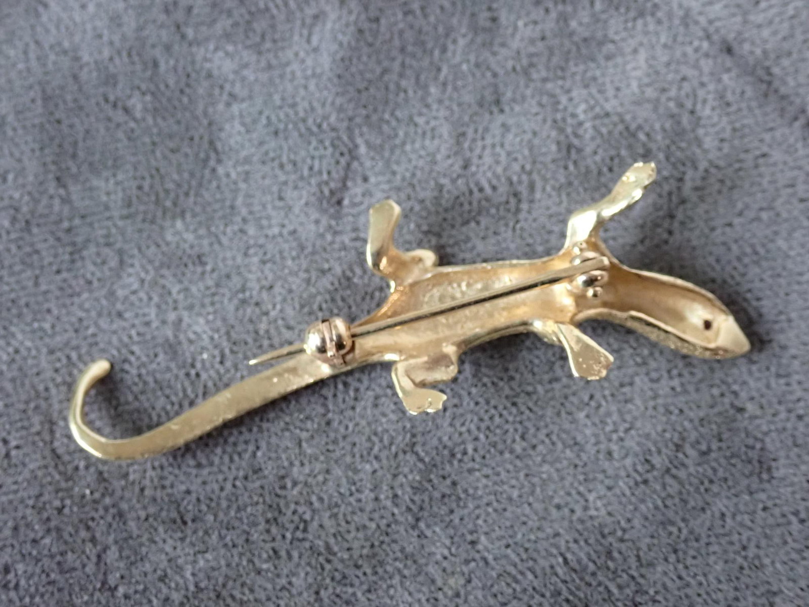 14K Gold and Ruby Eyes Lizard Pin - 5