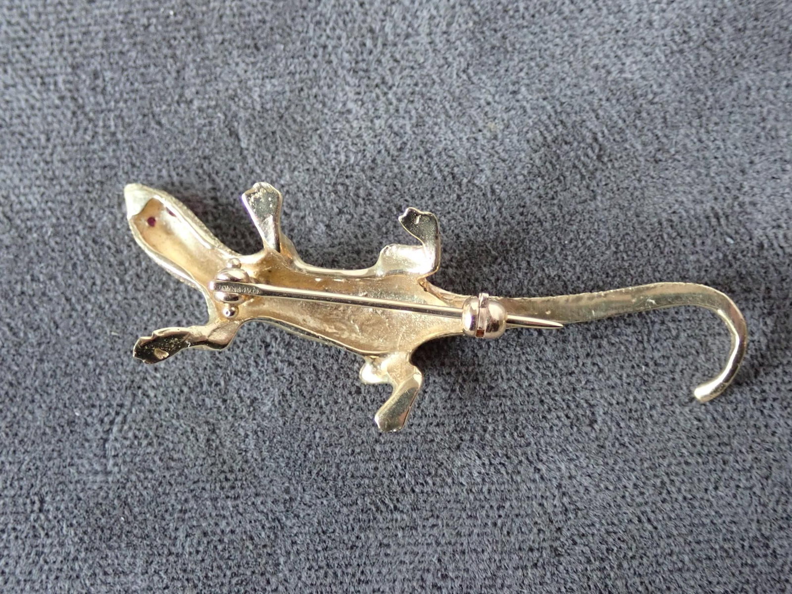 14K Gold and Ruby Eyes Lizard Pin - 6