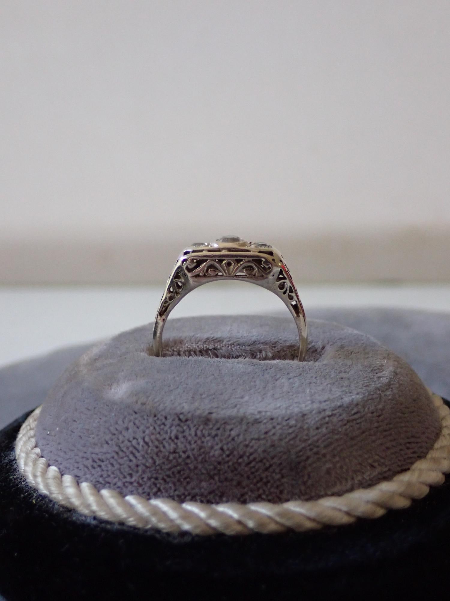 14K Gold and Diamond Ring - 2