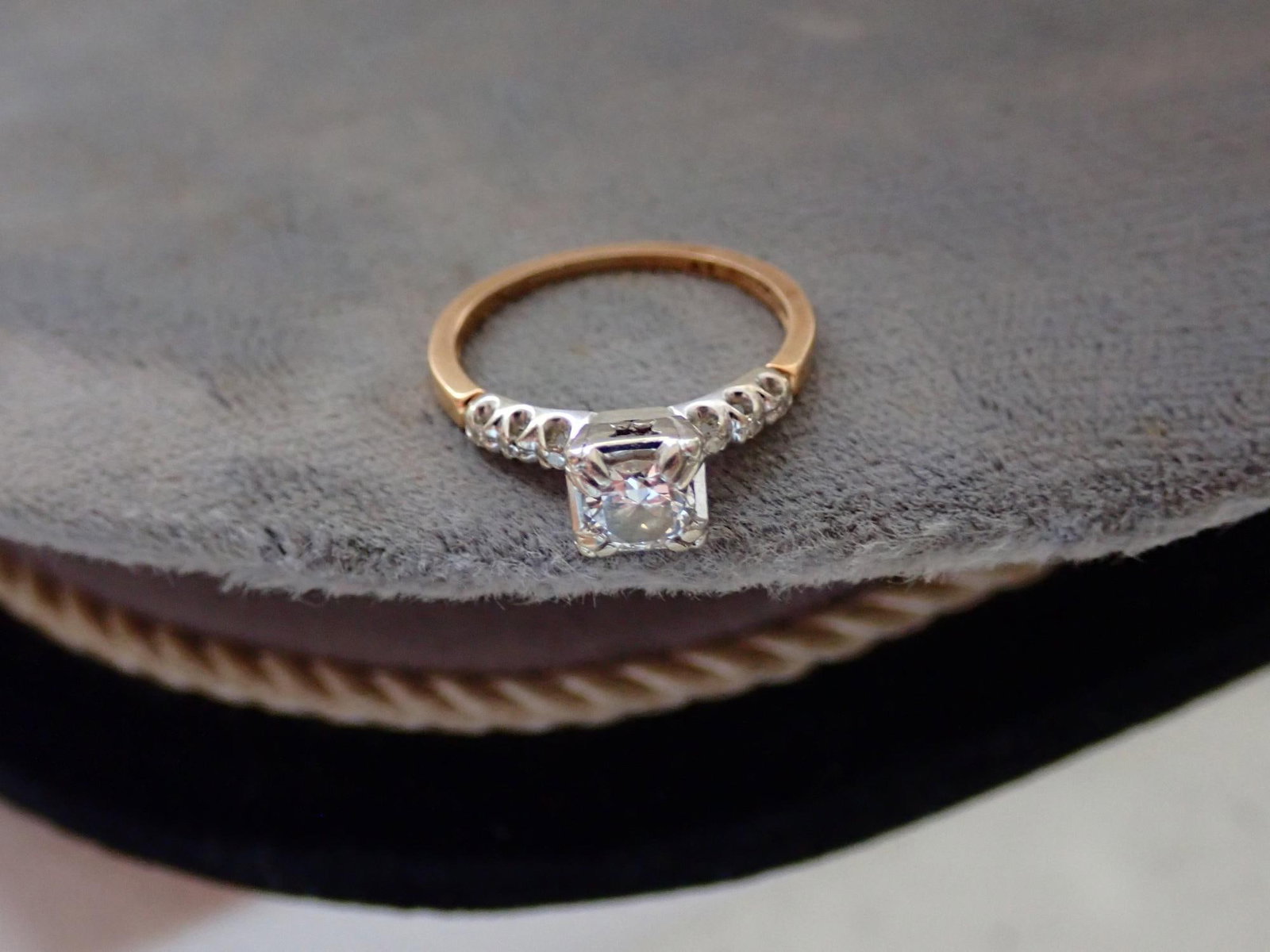 14K Gold & Diamond Ring - 2