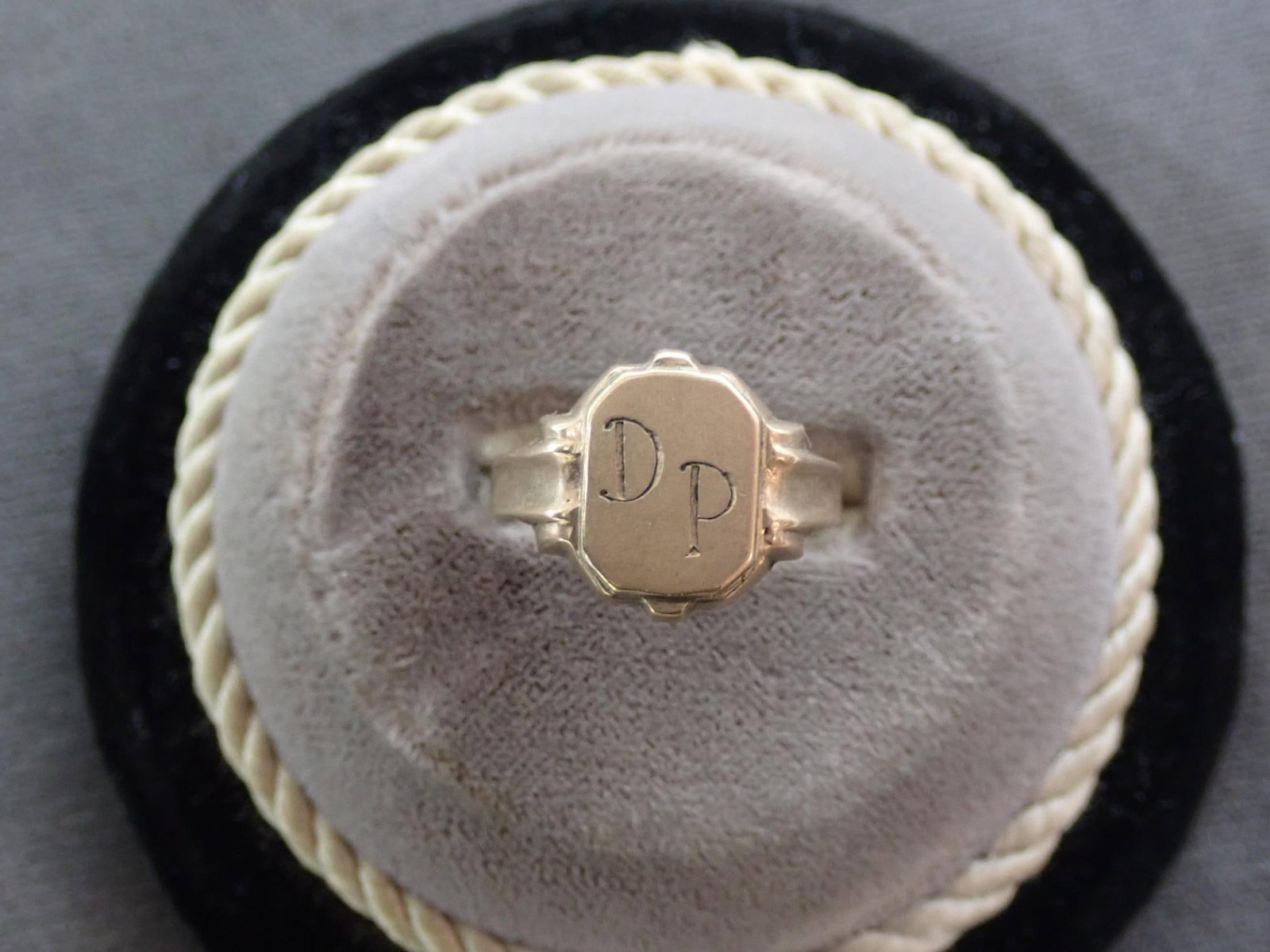 10K Signet Ring D.P. - 2