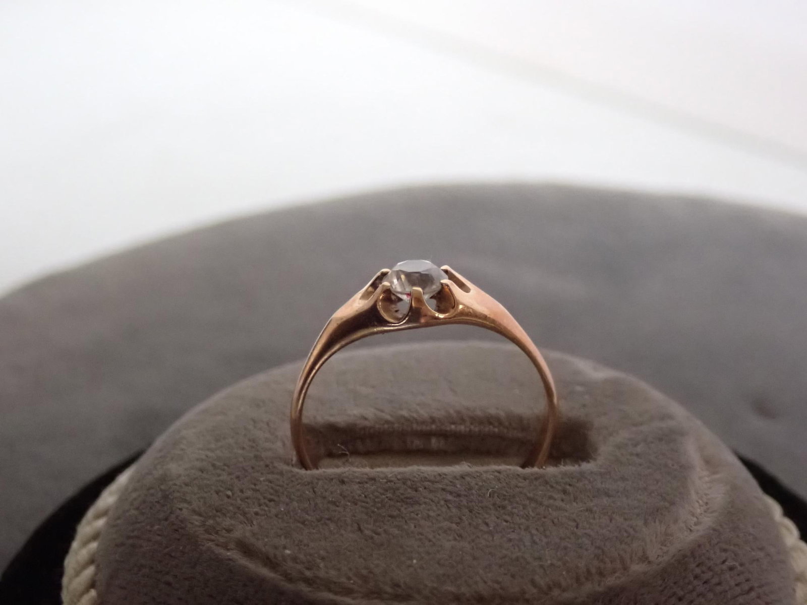 10K Gold and CZ Ring - 4