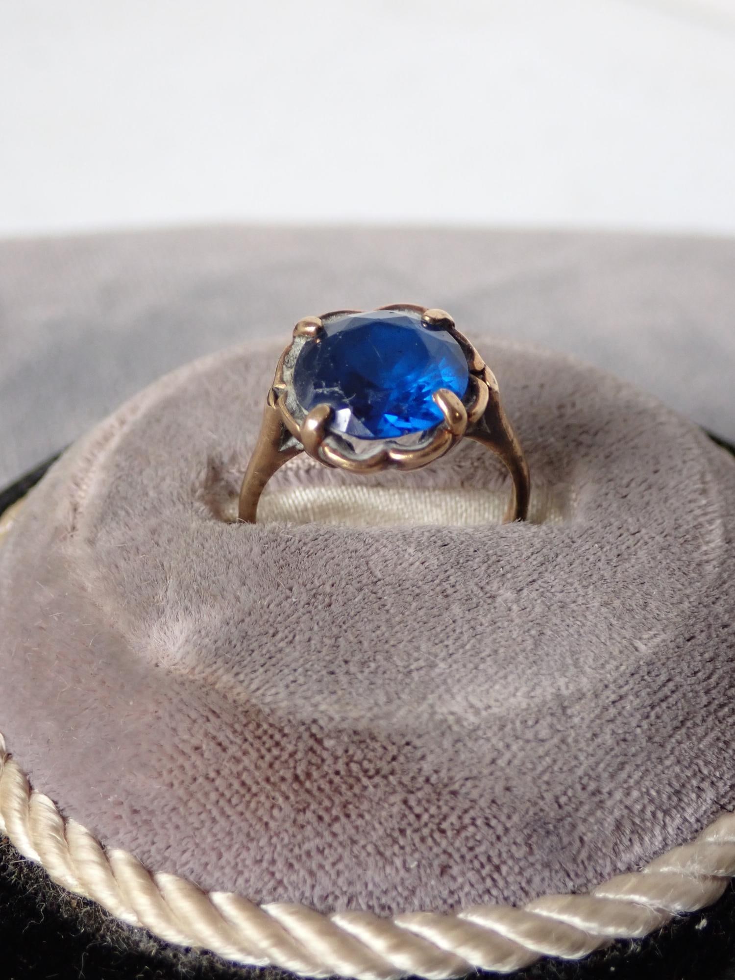 10K Ring with Synthetic Sapphire (1 of 7)