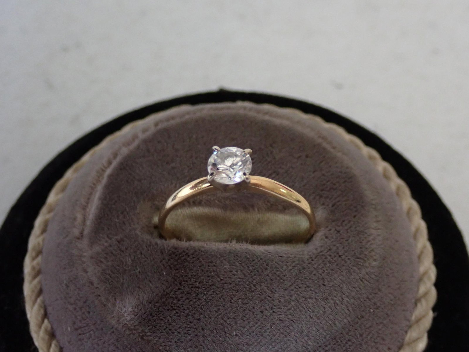 14K Ring with CZ Stone - 7