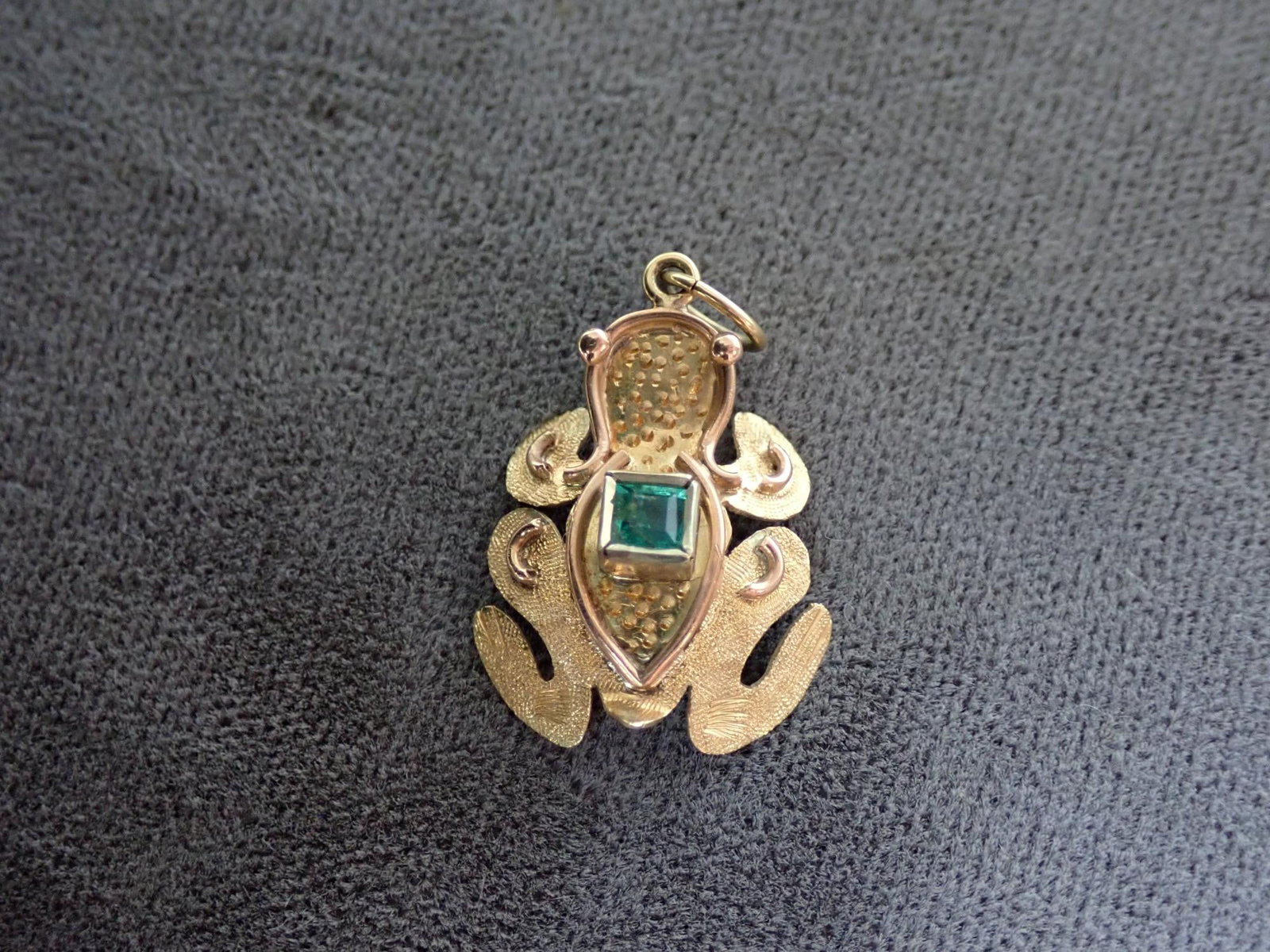 18K Gold Frog with Emerald - 2