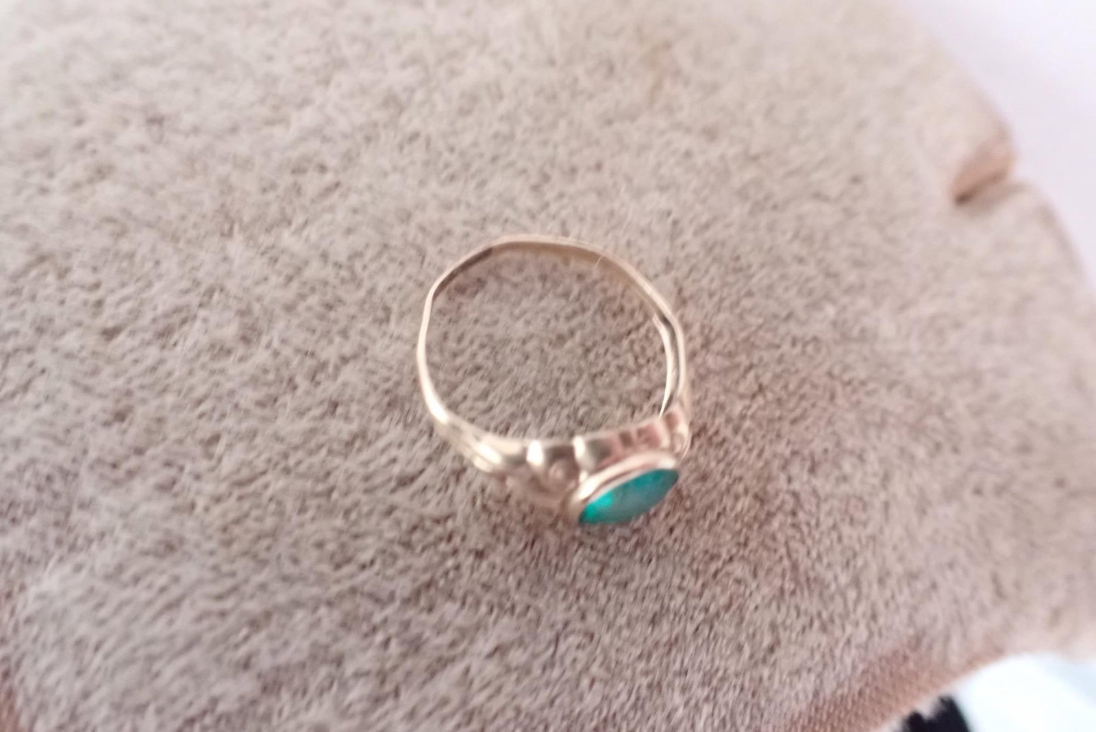 10K Ring with Synthetic Emerald - 5