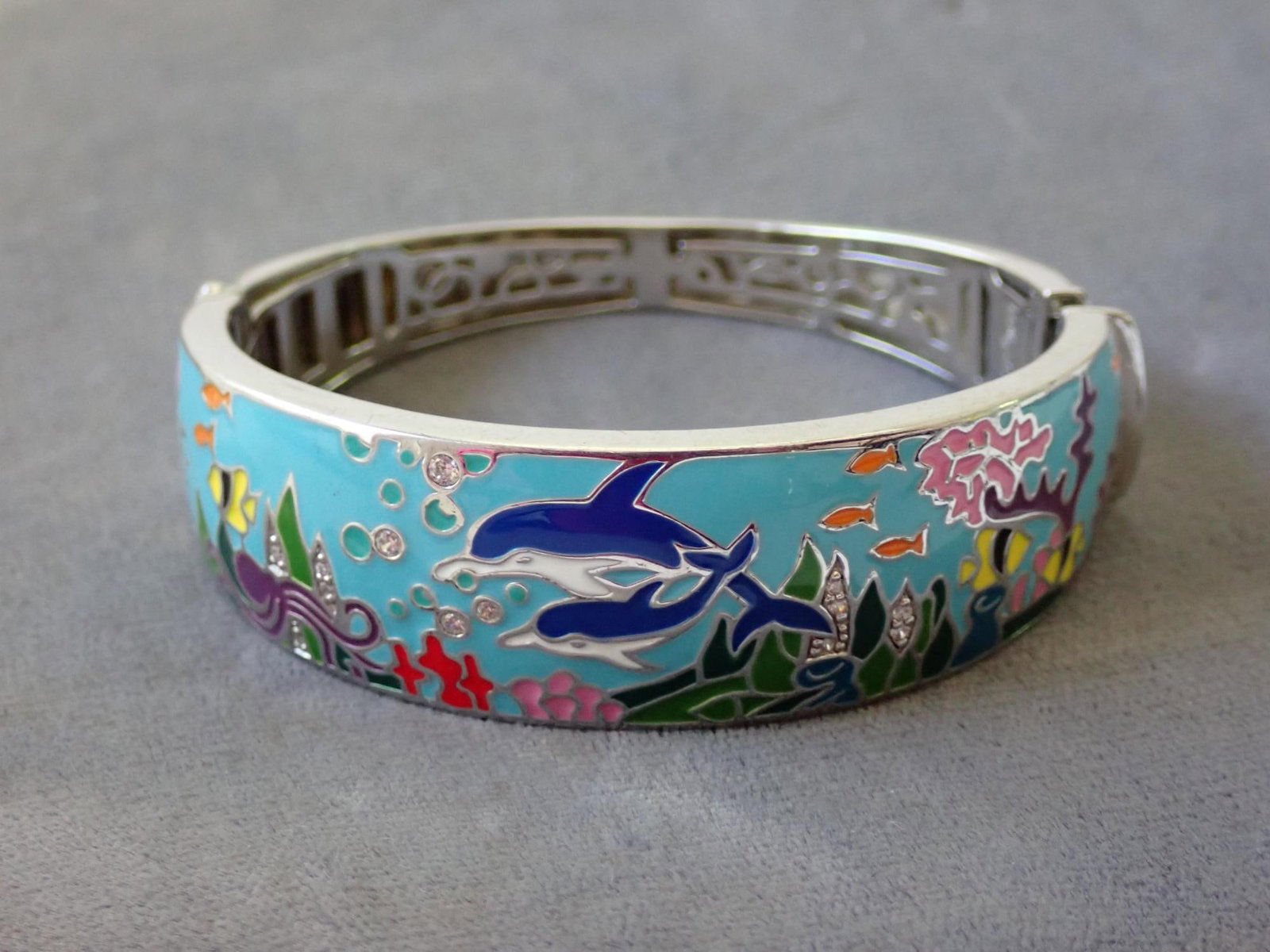Sterling & Enamel Signed Belle Etoile Dolphin Cuff: Sterling & Enamel Signed Belle Etoile Dolphin Cuff