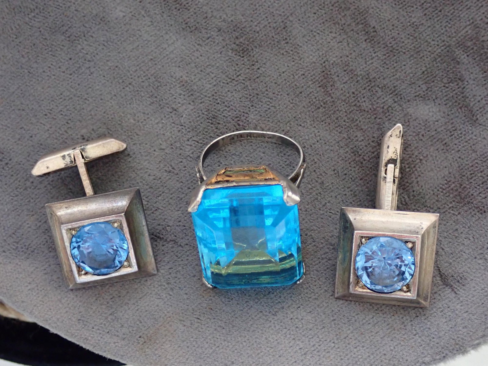 Sterling Ring and Cuff Links with Synthetic Stones: Sterling Ring and Cuff Links with Synthetic Stones