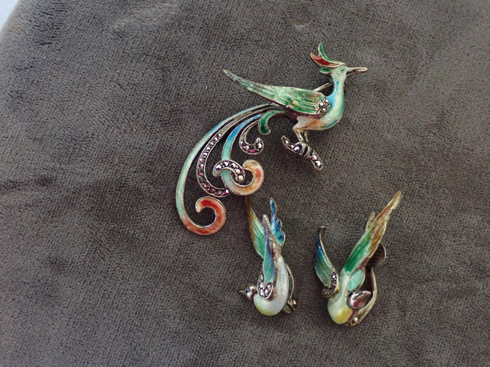 Sterling & Enamel Pin and Earring Set - Birds: Pin is appr. 2" wide. Earrings 1 1/28" wide.