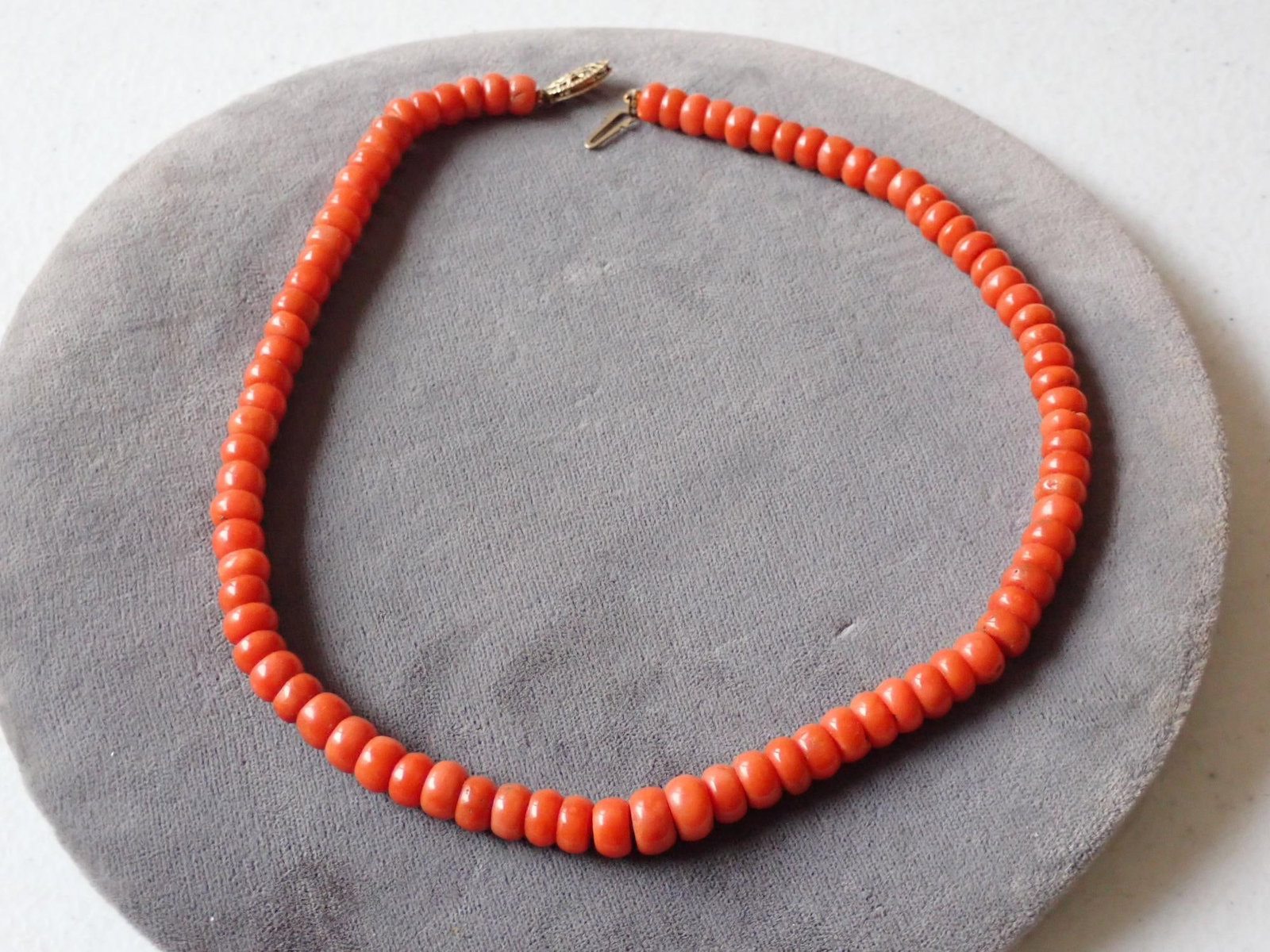 Vintage Coral Beaded Necklace: Appr. 15". Beads are appr. 14 1/8" Long