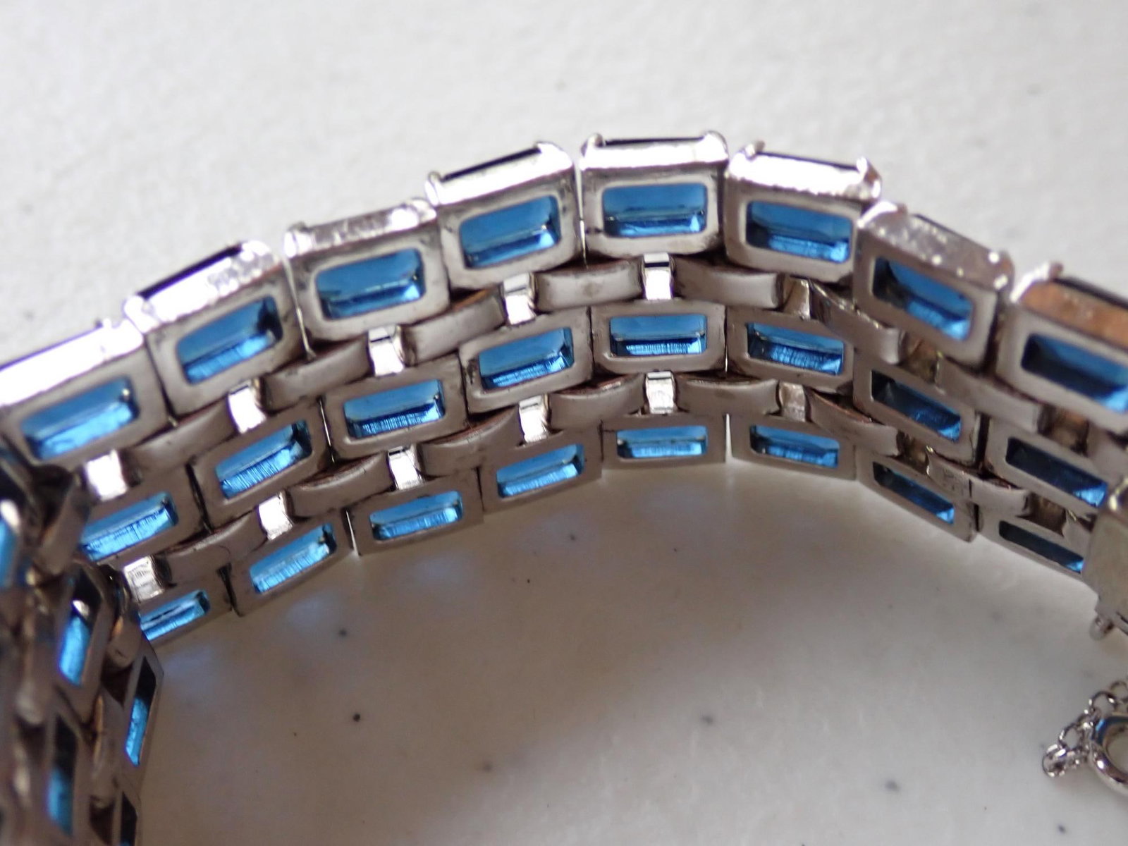Costume Bracelets & Necklaces - 11