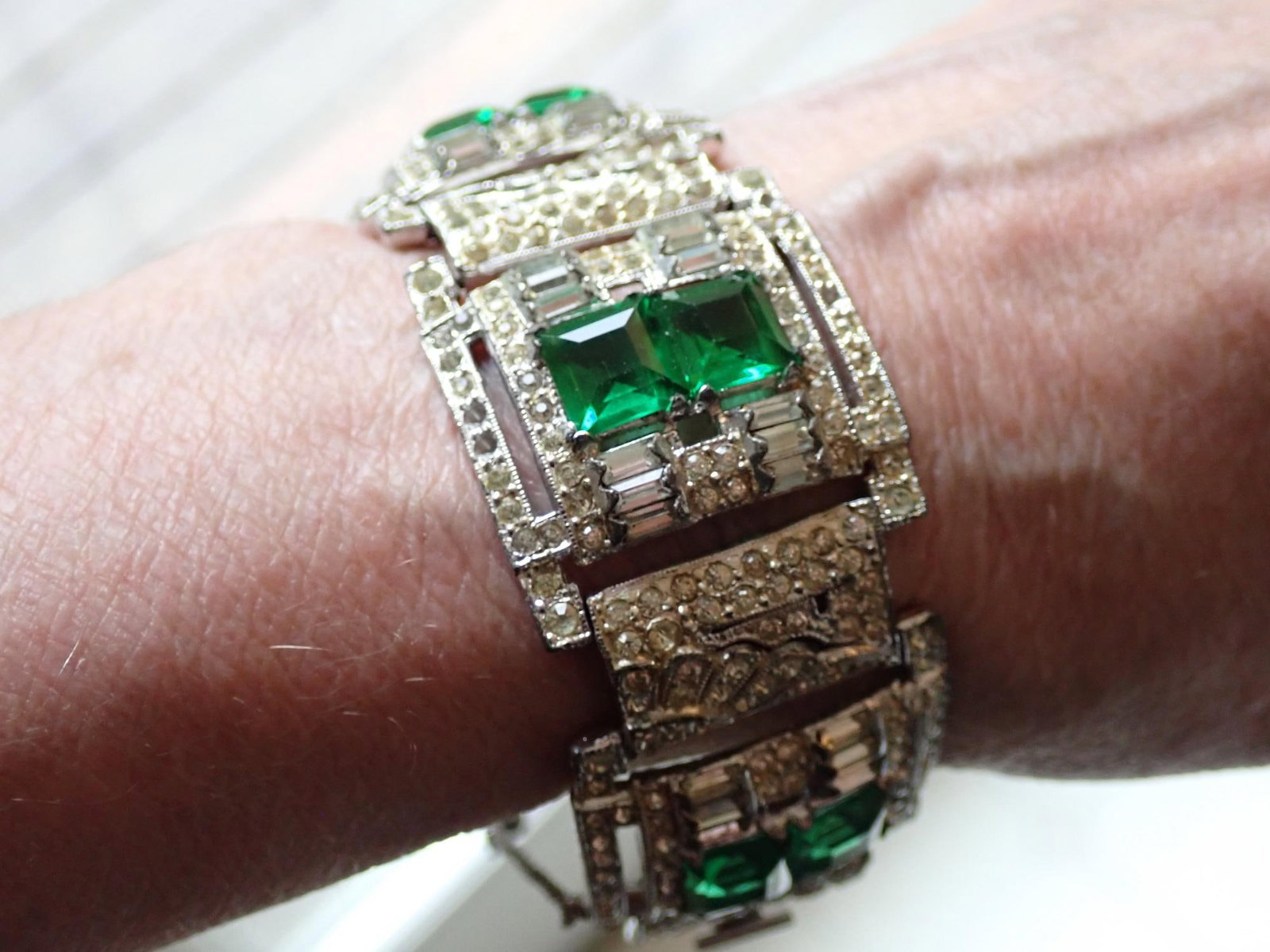 Costume Bracelets & Necklaces - 16