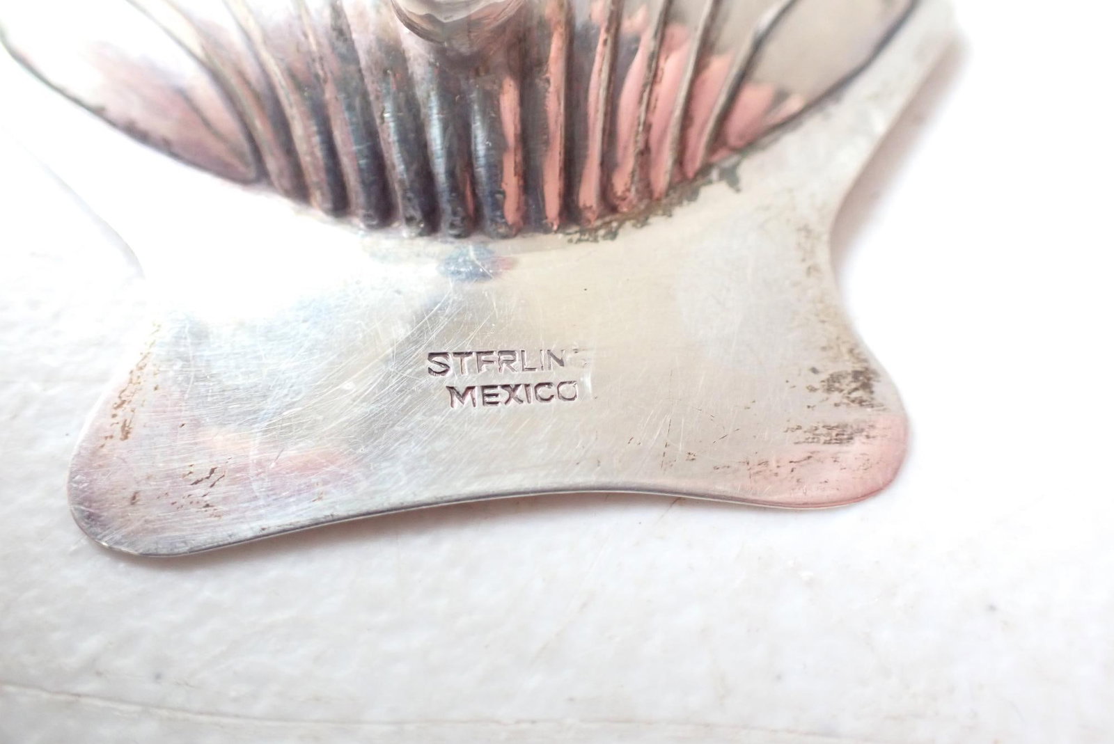 4 Oyster Shell Sterling Footed Dishes - 7