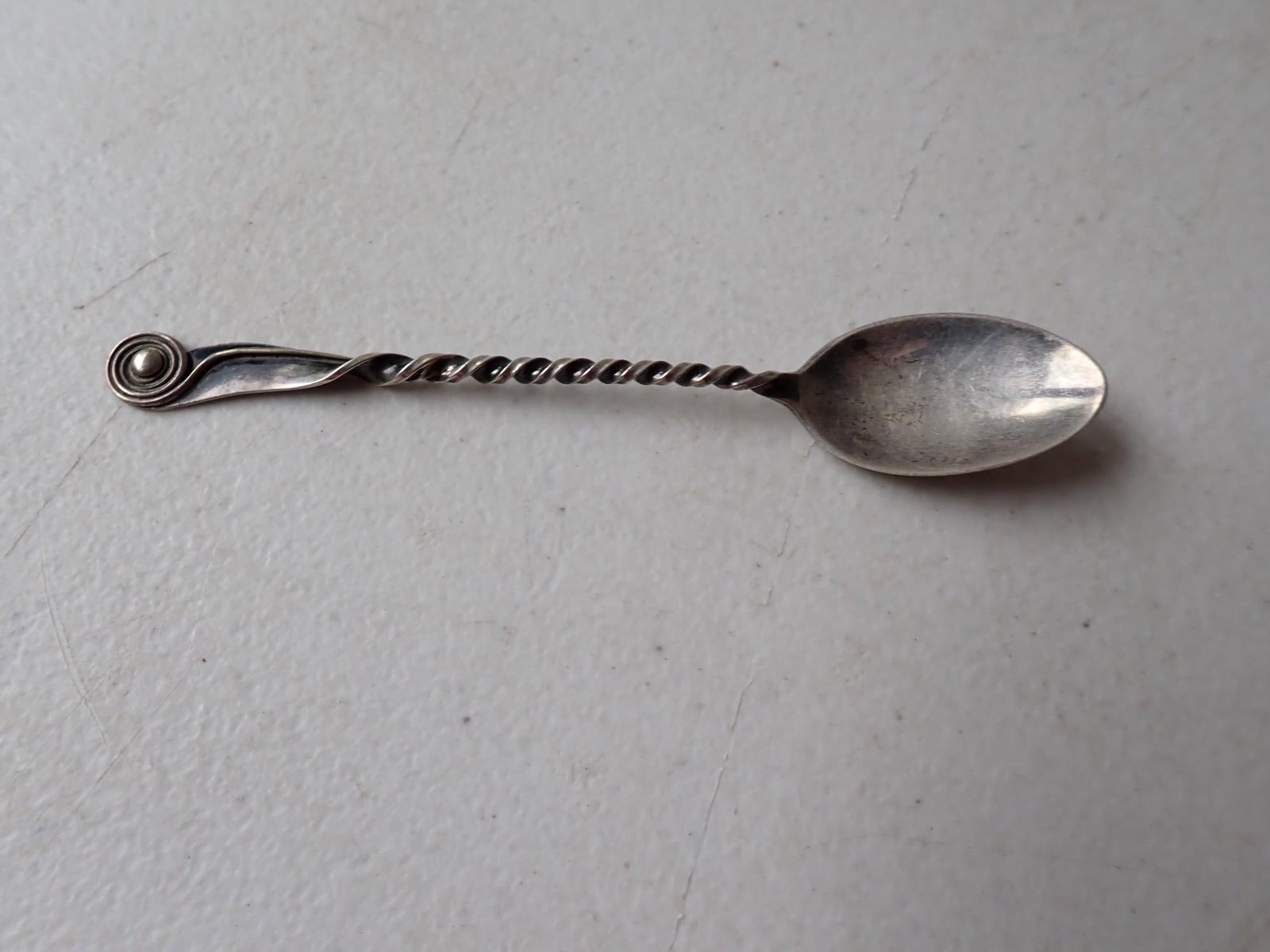 8 Sterling Silver Flatware Pieces - 5