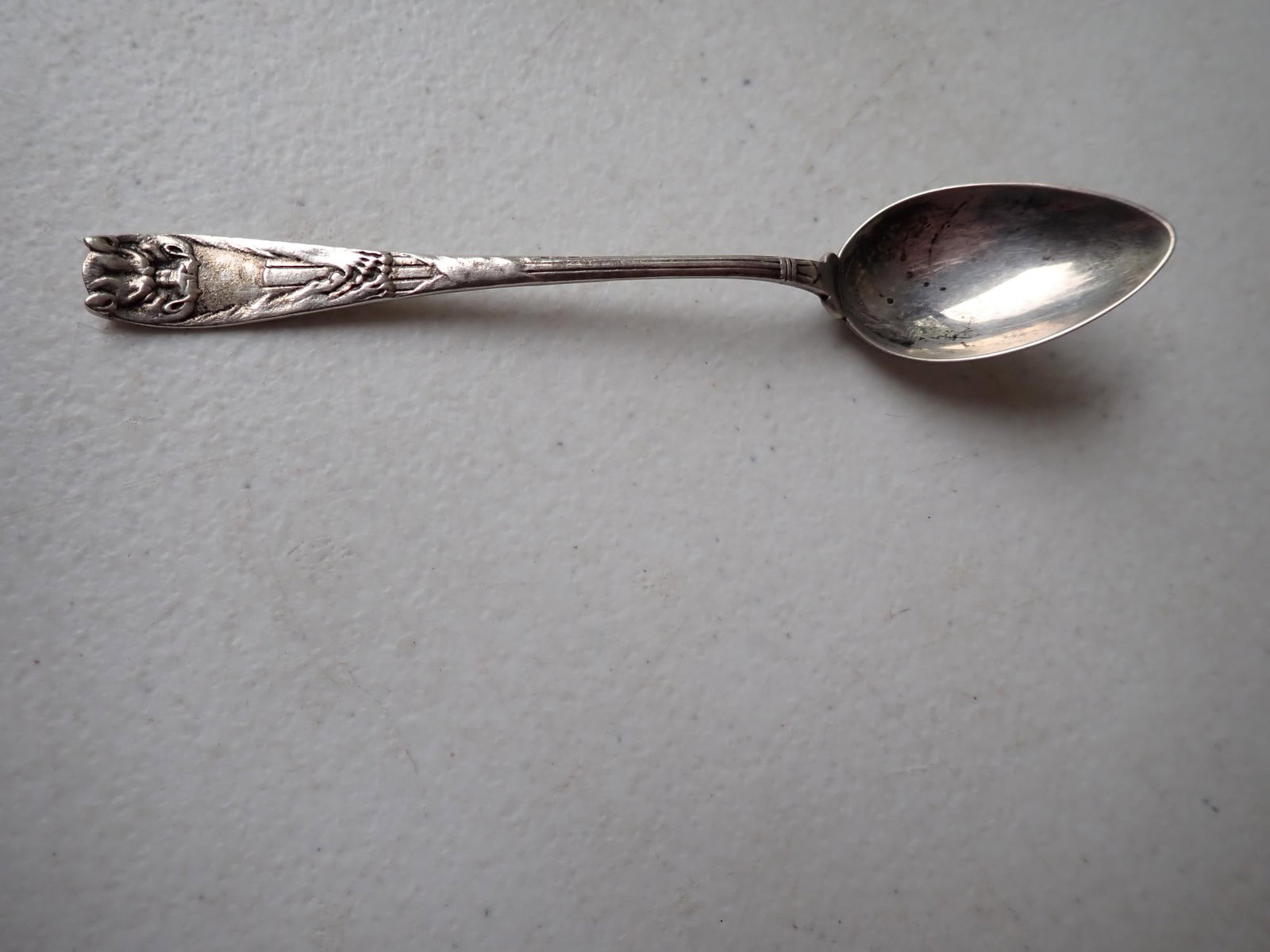 8 Sterling Silver Flatware Pieces - 9