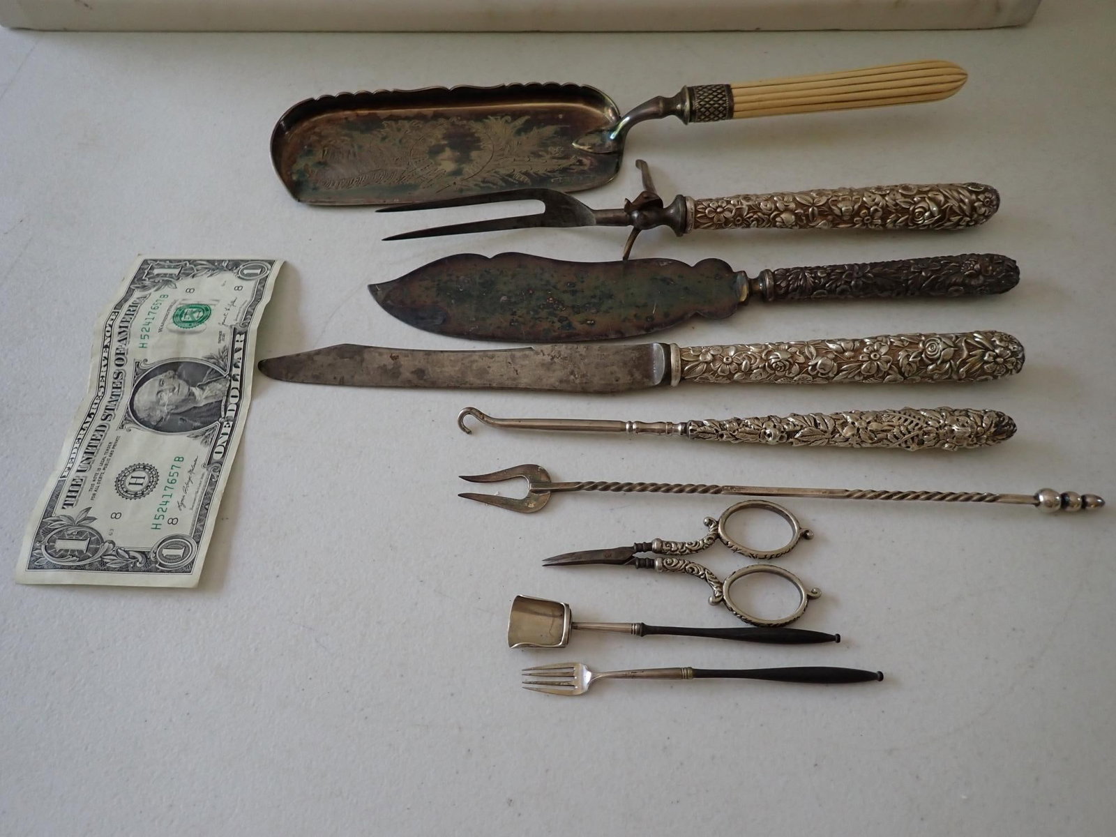 Silver Handled & Silverplate Serving pieces, etc. - 2