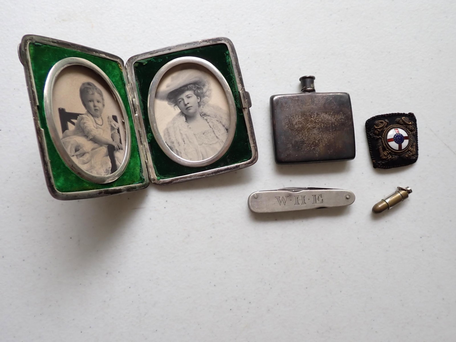 Turn of the Century Pocket Knife, Picture Case, etc. (1 of 11)