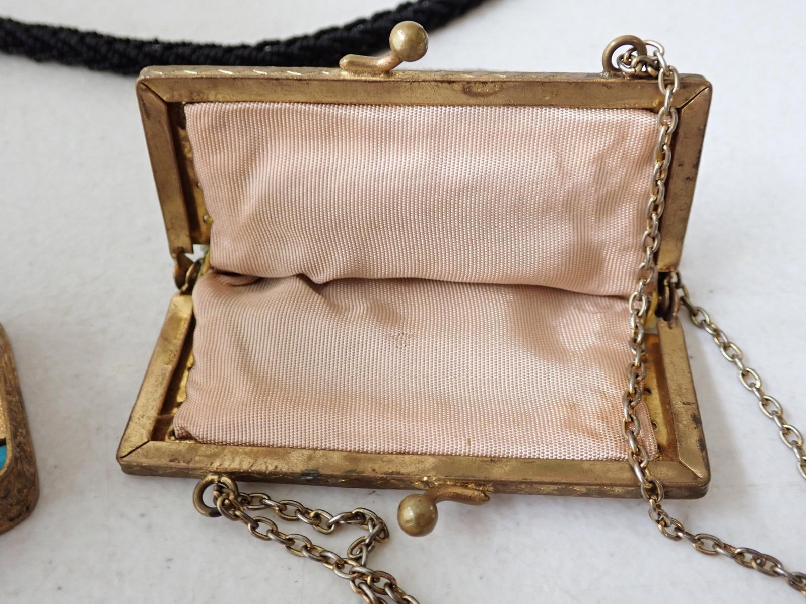 Mesh Purse, Beaded Flapper Necklace, Compact - 11