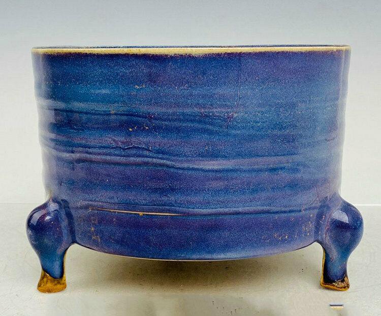 Chinese jun kiln porcelain incense burner (1 of 9)