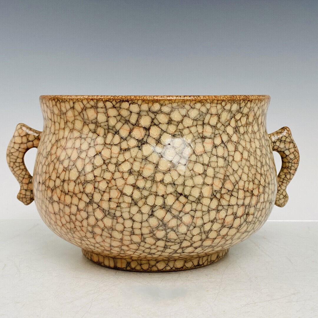 Chinese guan kiln porcelain incense burner: Size: Width 22 cm - Height 12 cm Materials: Porcelain Time Period: Song dynasty Manufactured Date: 10th-c Period Origin: China