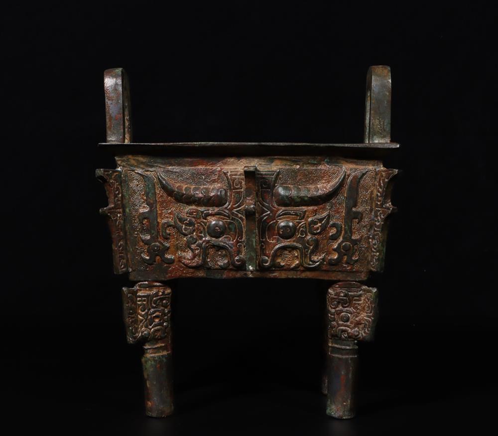 Chinese bronze ware incense burner (1 of 9)
