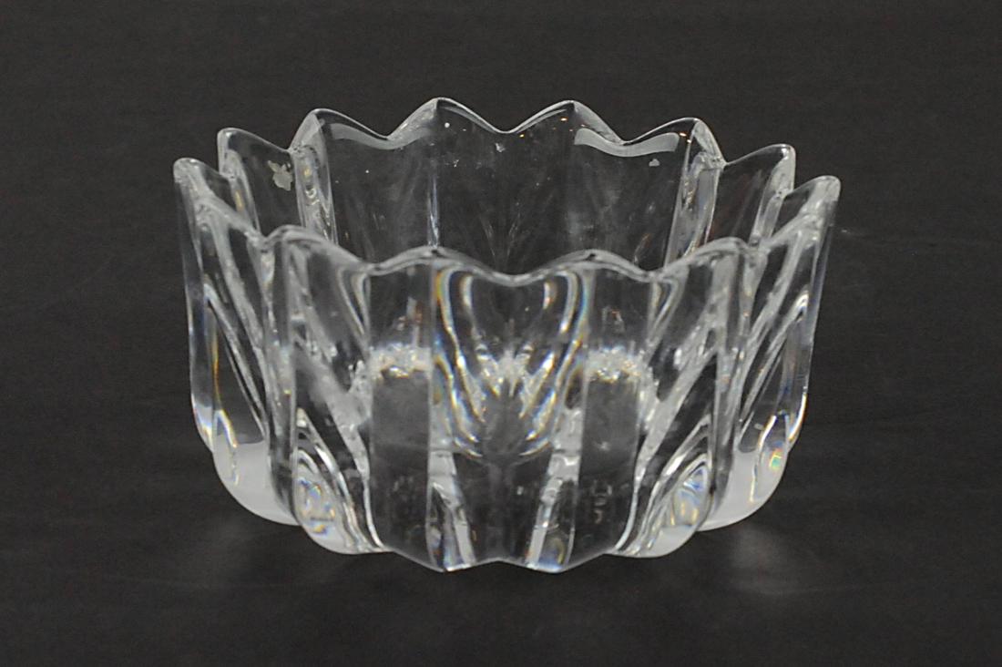 Vintage Orrefors Art Glass Fleur Crystal Bowl: Vintage Orefors Fleur art glass clear crystal bowl with 14 petals/points. Measures: 4.75" D x 3.25" H. Condition: surface scratches on bottom. Please examine all photos closely. Contact C. Biddle Auct