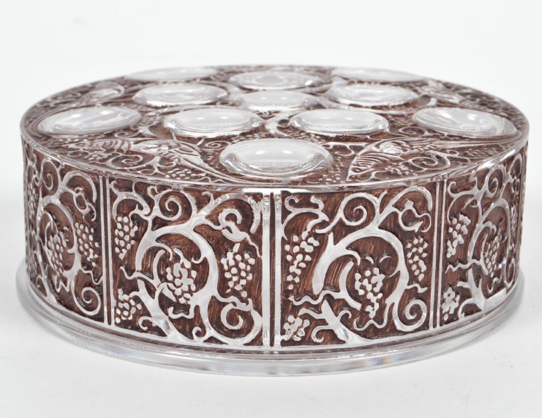 Lalique "Roger" Lidded Vanity Powder Jar (1 of 6)