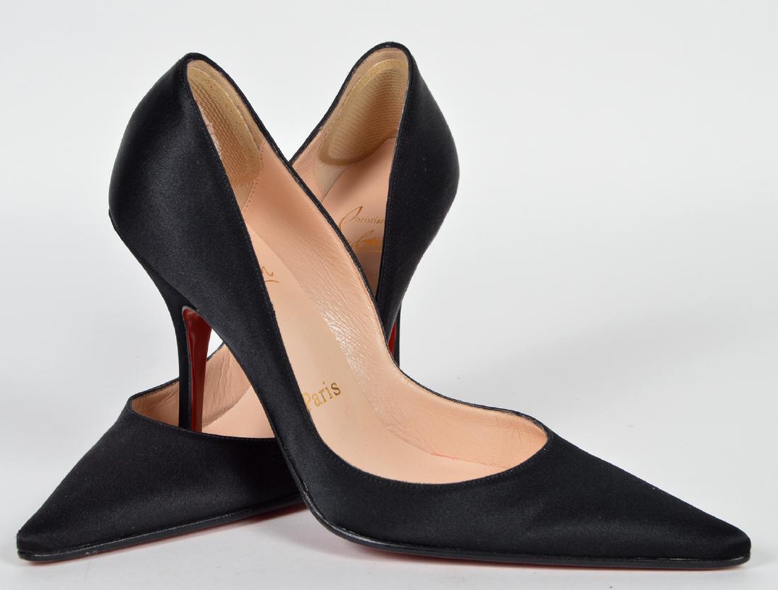 Christian Loubouton So Kate Satin Heels Shoes 35.5: Christian Loubouton "So Kate" shoes in black satin with 4" heels. Size 35.5 (approximate US 5-5.5). Includes: shoe bags. Condition: Very good, very light wear on soles, surface scratch on one heel. In