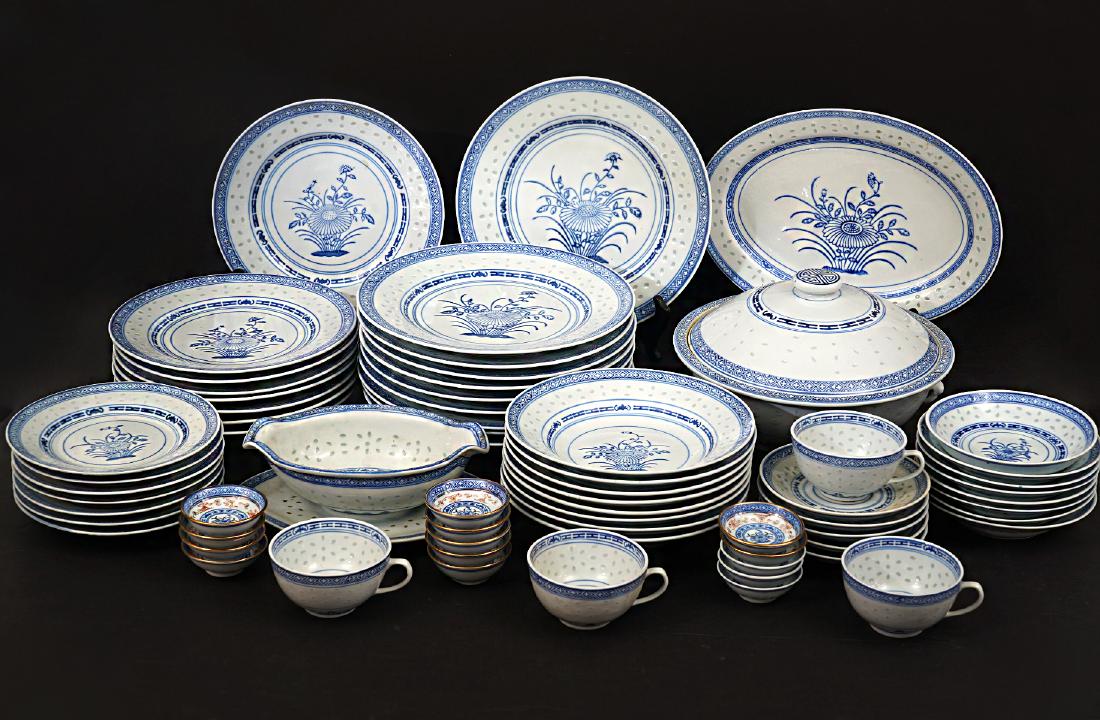 67pcs Chinese Porcelain Blue White Dragon Rice (1 of 12)