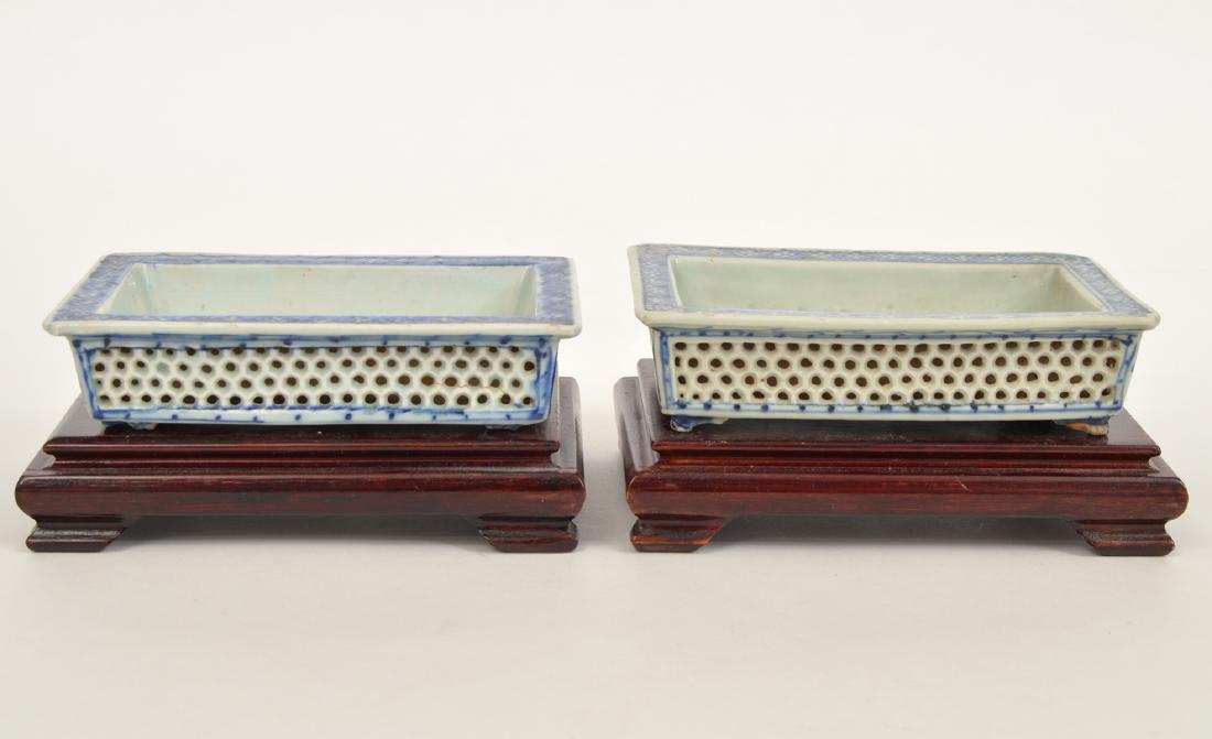 2 Chinese Porcelain Blue & Whte Bonsai Planters (1 of 10)