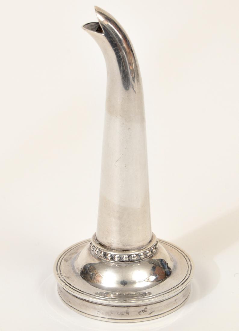 English Sterling Silver Wine Funnel: English sterling silver wine funnel with a beadwork trim. Hallmarked. 3.5"H. Weight: 33.8 grams. Condition report: Very good - no issues. Please examine all photos closely. Contact C. Biddle Auction G