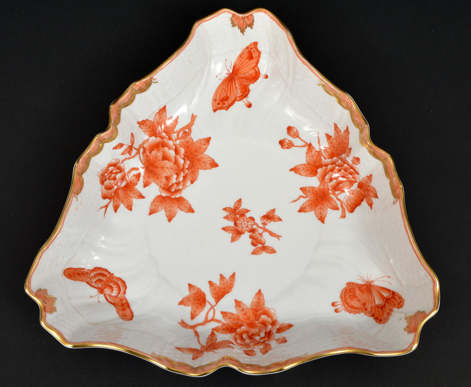 Herend Chinese Bouquet Rust Triangular Serving (1 of 6)