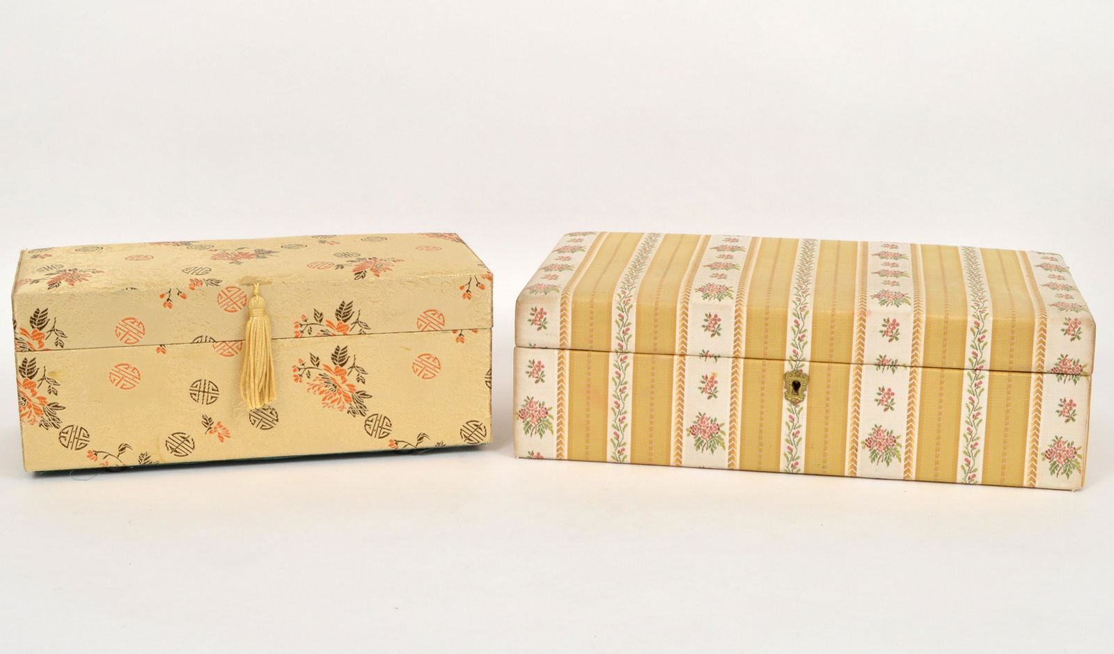 2 Silk Jewelry Boxes Chinese & Italian: 2 silk jewelry boxes featuring inner removable compartments. Chinese jewelry box - 4.5"Hx11.5"Lx5.5". Italian jewelry box (Neiman Marcus) - 4.25"Hx14"Lx8"W. Condition report: Very good- Light wear on
