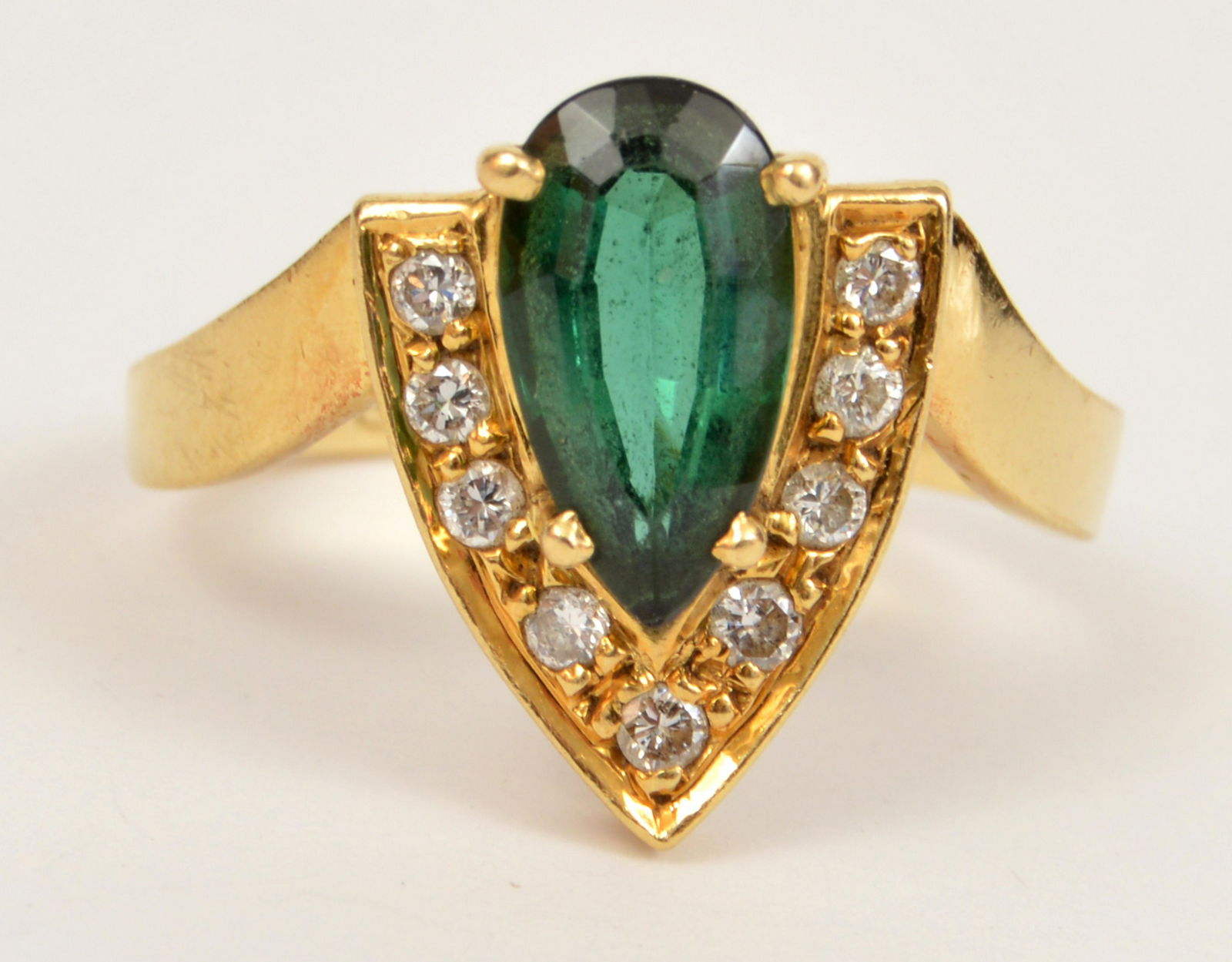 Green pear shaped Tourmaline & Diamond Ring (1 of 4)