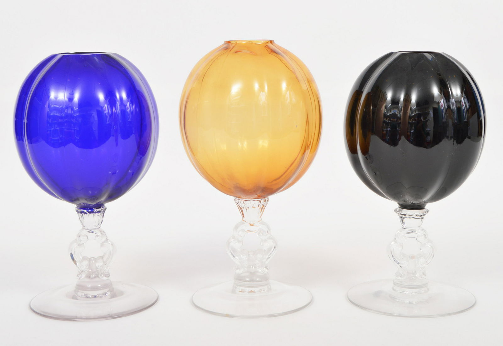 3 Cambridge Elegant Glass Keyhole Ivy Vases (1 of 5)