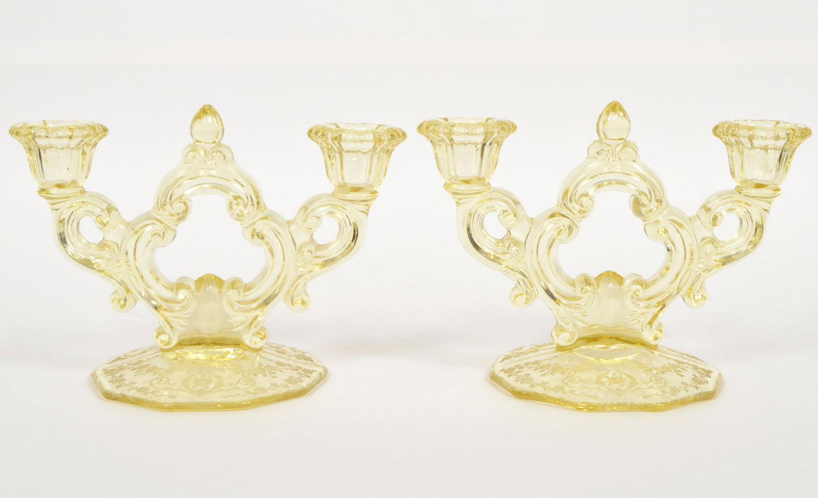 2 Cambridge Yellow Keyhole Candle Holders Etched (1 of 5)