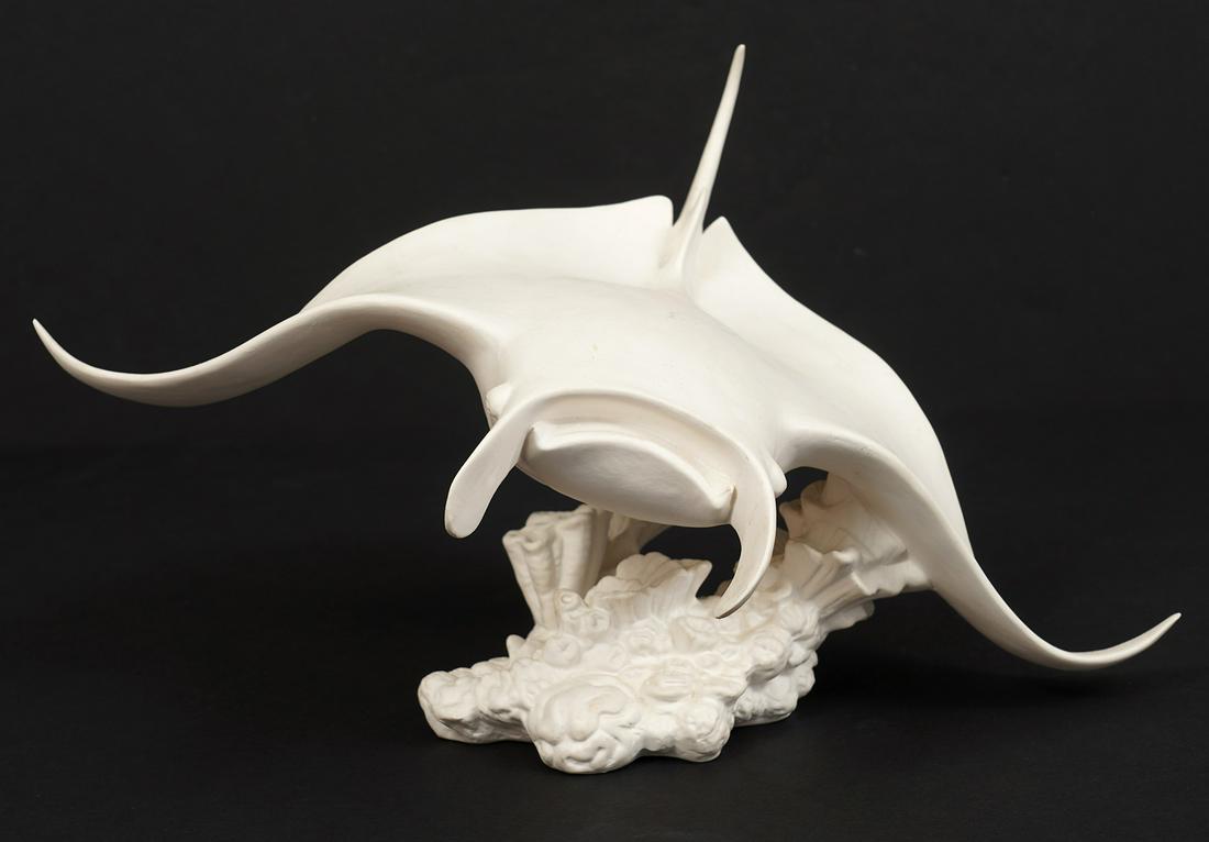 Goebel Matte Porcelain White Manta-ray (1 of 6)