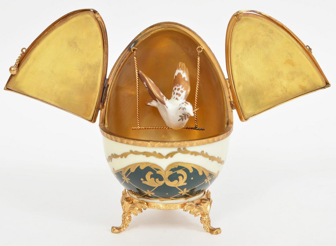 Audevard Rochard Peint Main Limoges Egg with Dove (1 of 10)
